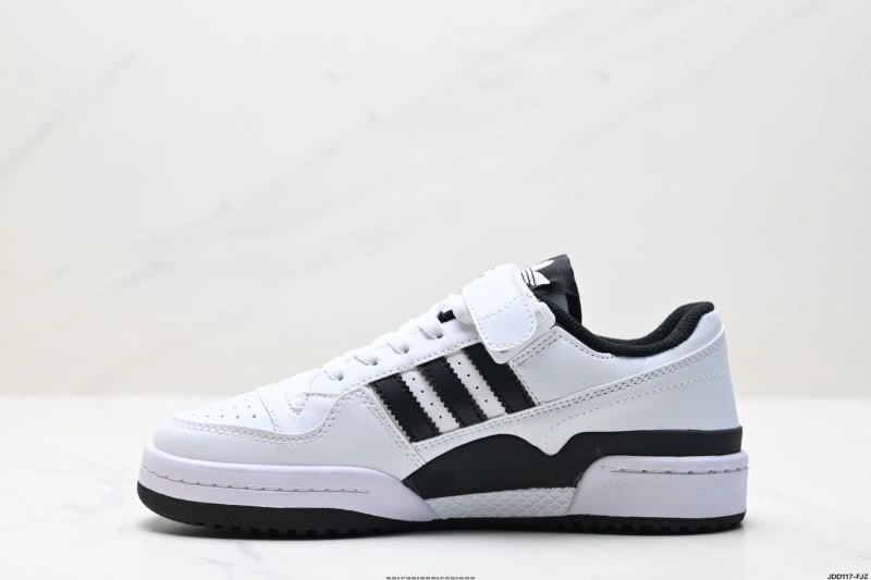 Stylish Adidas Forum Shoes 671