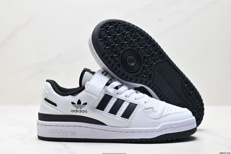 Stylish Adidas Forum Shoes 671
