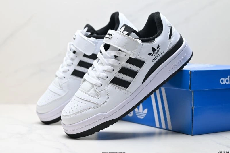 Stylish Adidas Forum Shoes 671