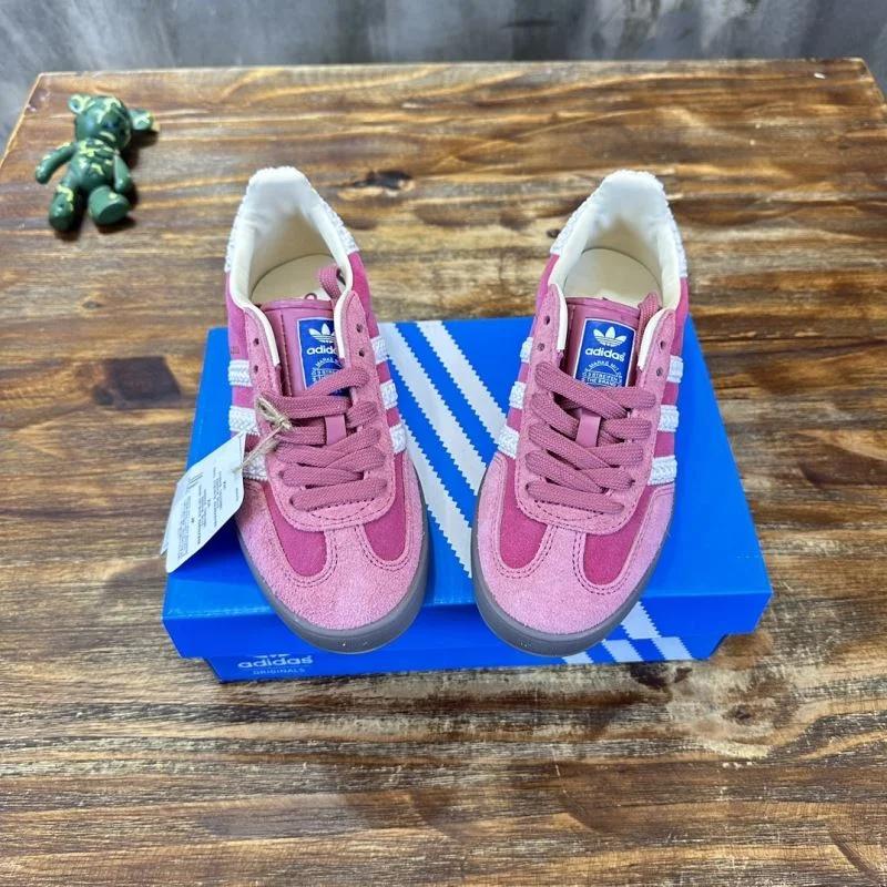 Classic Adidas Gazelle Shoes 16157