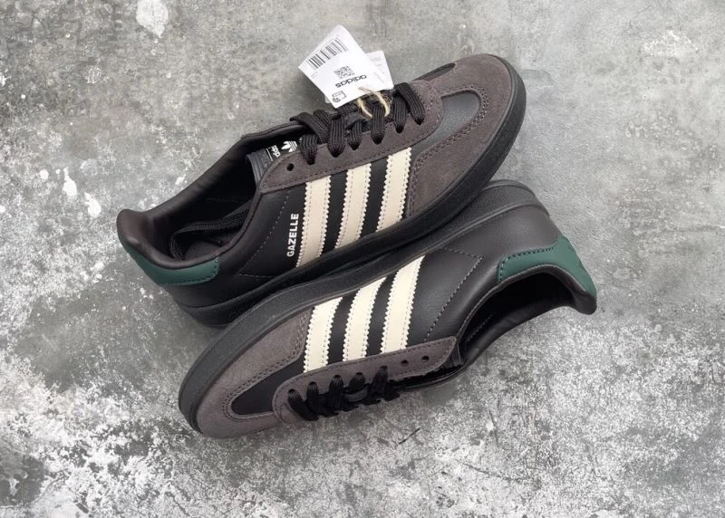 UrbanChic Adidas Gazelle Shoes 16122
