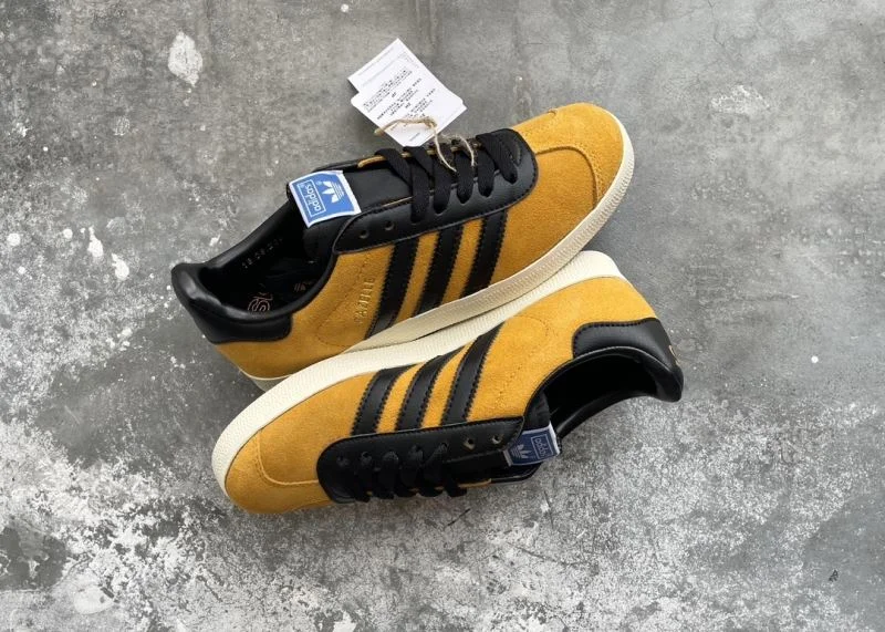 FlexibleFit Adidas Gazelle Shoes 16124