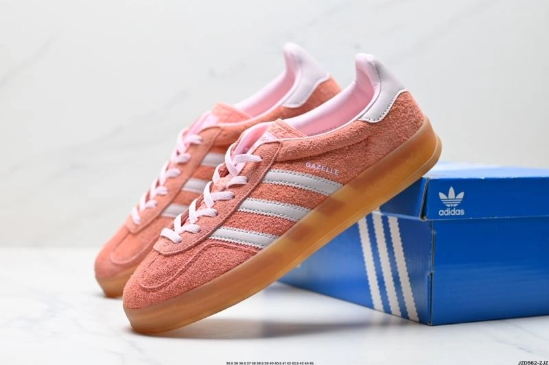 Tailored Adidas Gazelle Shoes 1471