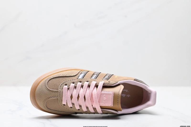 Flexible Adidas Gazelle Shoes 1450