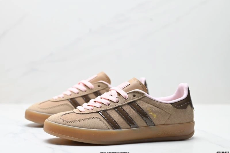 Flexible Adidas Gazelle Shoes 1450