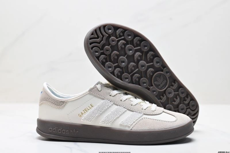 Lightweight Adidas Gazelle Shoes 1444