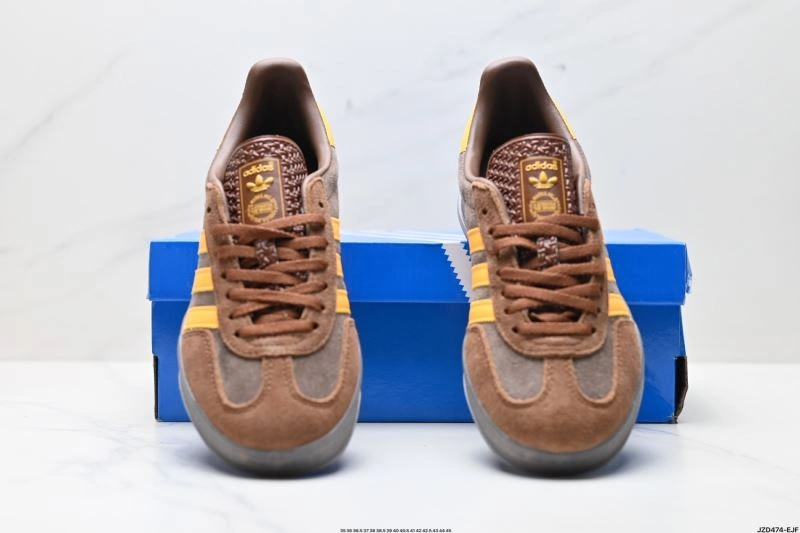 Lightweight Adidas Gazelle Shoes 1428