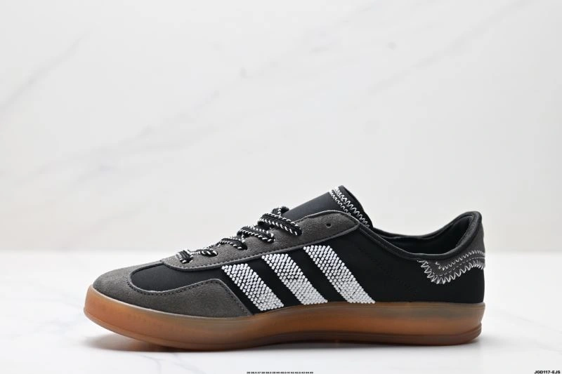Snug Adidas Gazelle Shoes 1417