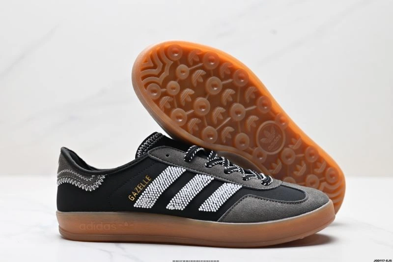 Snug Adidas Gazelle Shoes 1417