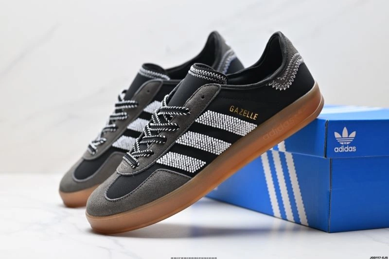 Snug Adidas Gazelle Shoes 1417