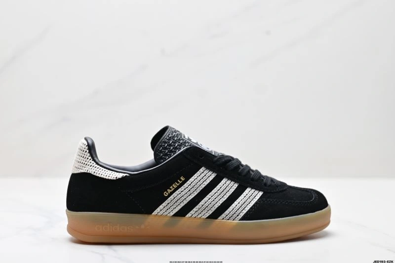 Adidas Gazelle Shoes Stylish 1405