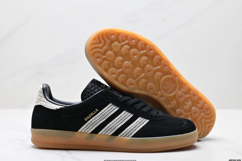 Adidas Gazelle Shoes Stylish 1405