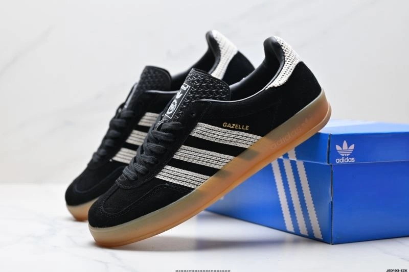 Adidas Gazelle Shoes Stylish 1405
