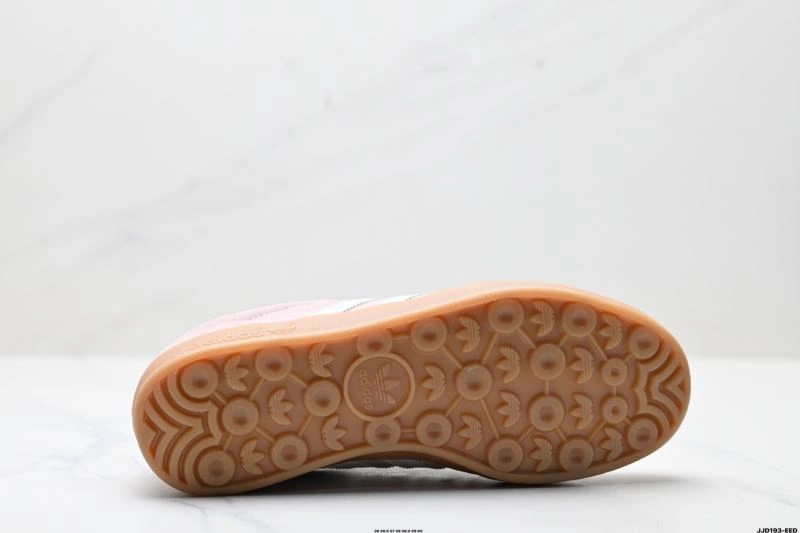 Modern Adidas Gazelle Shoes 1400