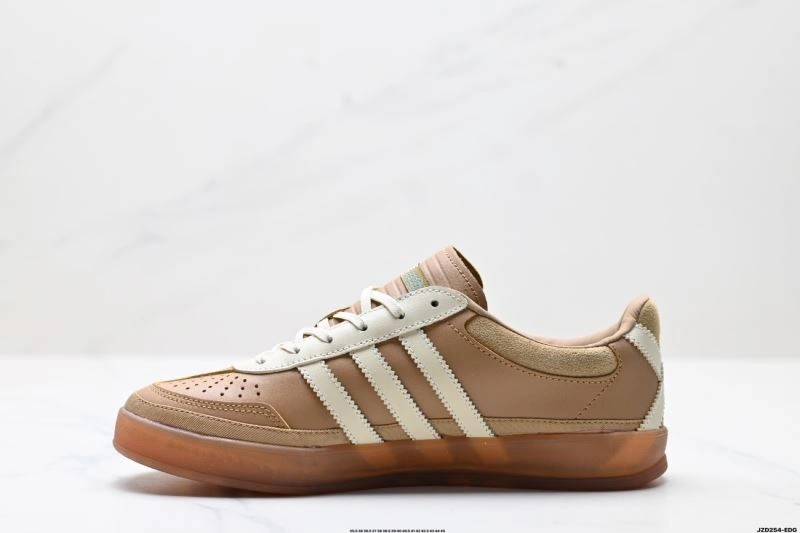 WellDesigned Adidas Gazelle Shoes 1393