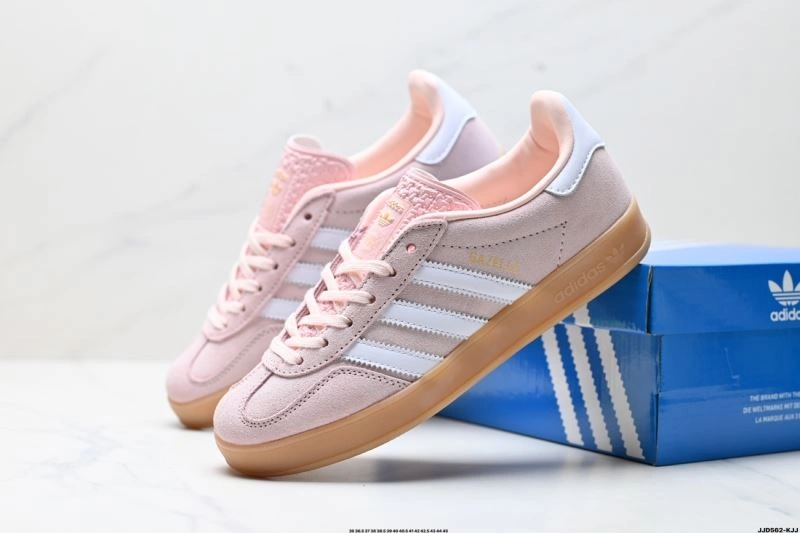Adidas Gazelle Shoes StreetReady 1388