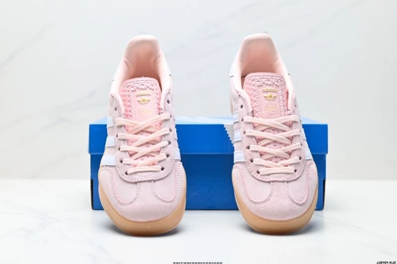 TimelessDesign Adidas Gazelle Shoes 1391