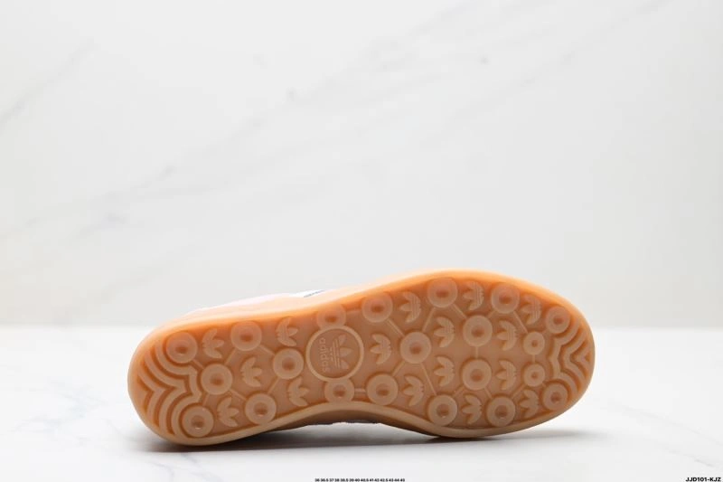 TimelessDesign Adidas Gazelle Shoes 1391