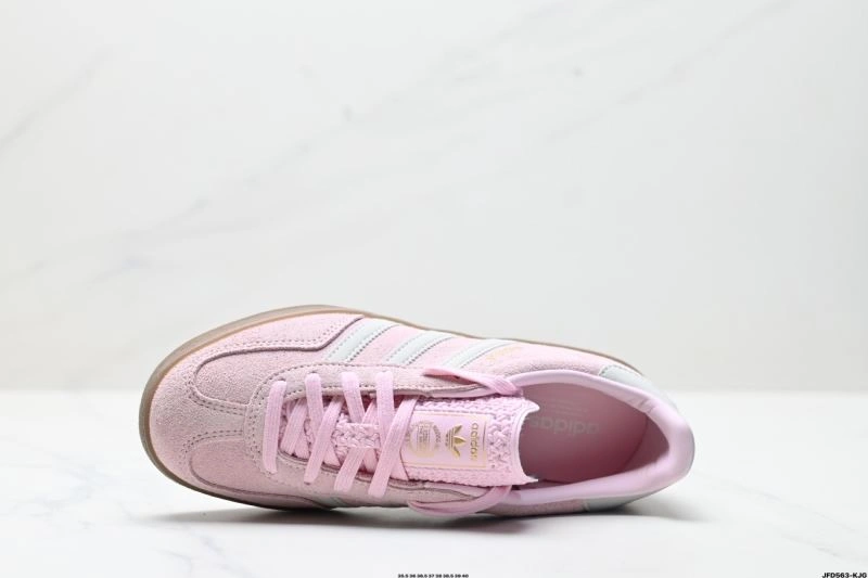 TravelReady Adidas Gazelle Shoes 1377