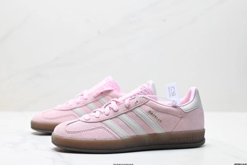 TravelReady Adidas Gazelle Shoes 1377
