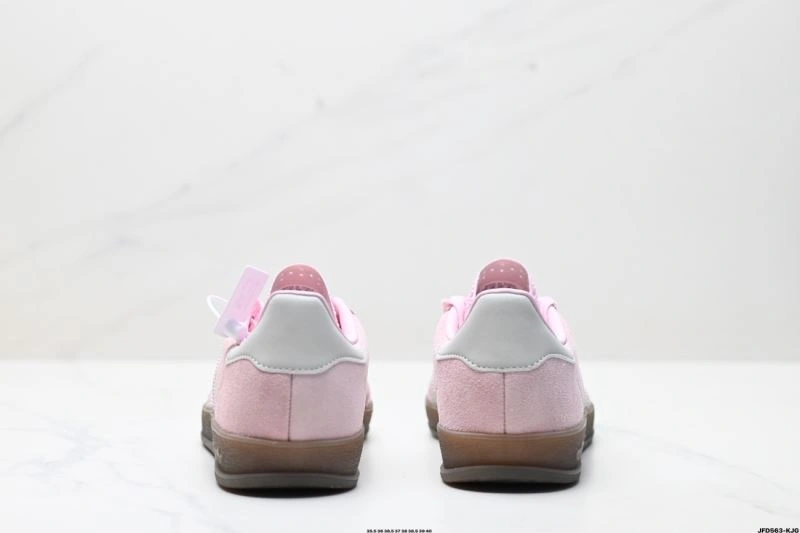 TravelReady Adidas Gazelle Shoes 1377