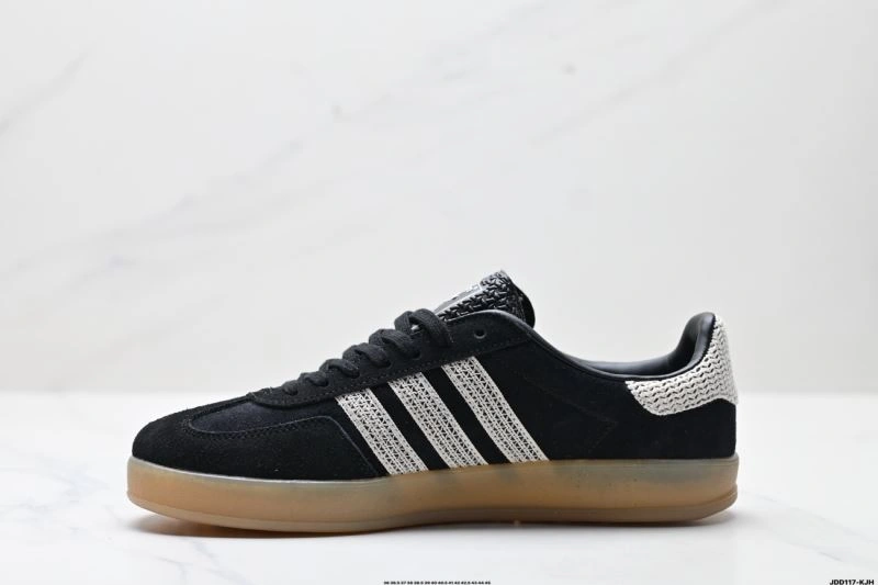 Functional Adidas Gazelle Shoes 1399