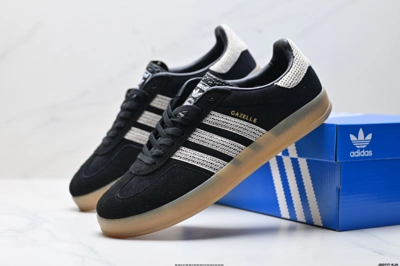 Functional Adidas Gazelle Shoes 1399
