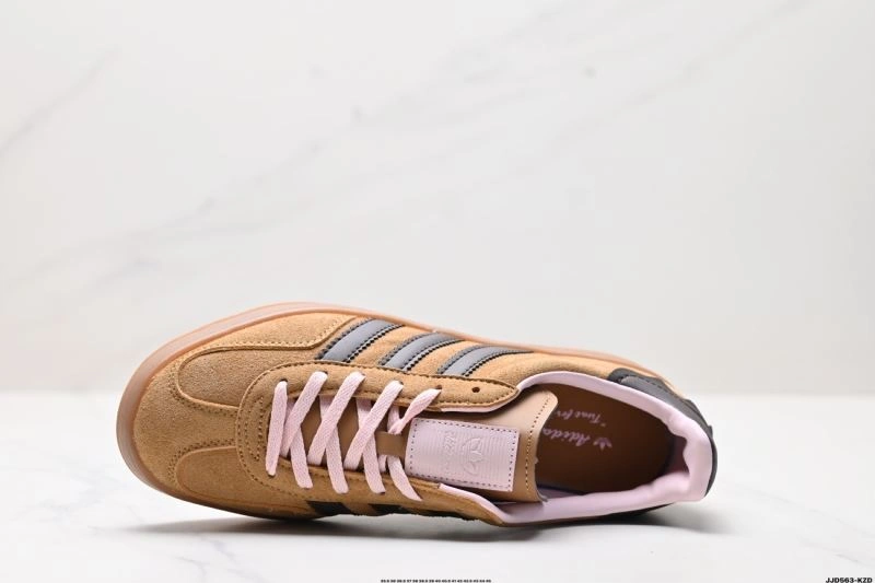 Adidas Gazelle Shoes AllSeason 1373