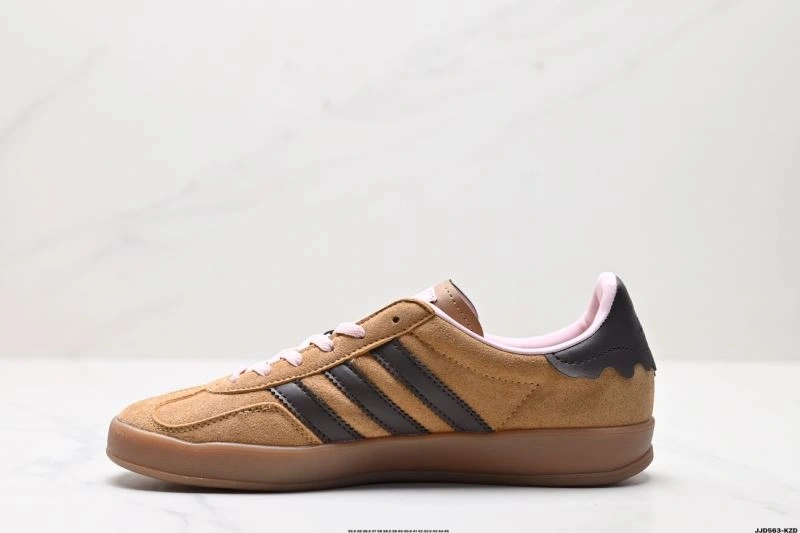 Adidas Gazelle Shoes AllSeason 1373