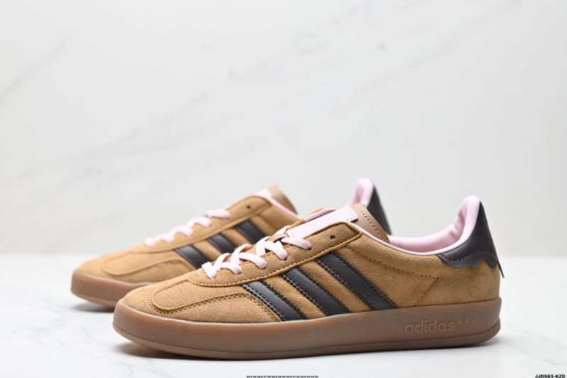 Adidas Gazelle Shoes AllSeason 1373