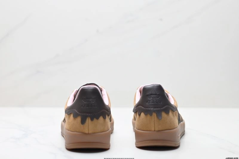 Adidas Gazelle Shoes AllSeason 1373