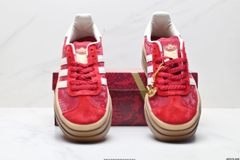 MoistureWicking Adidas Gazelle Shoes 1375
