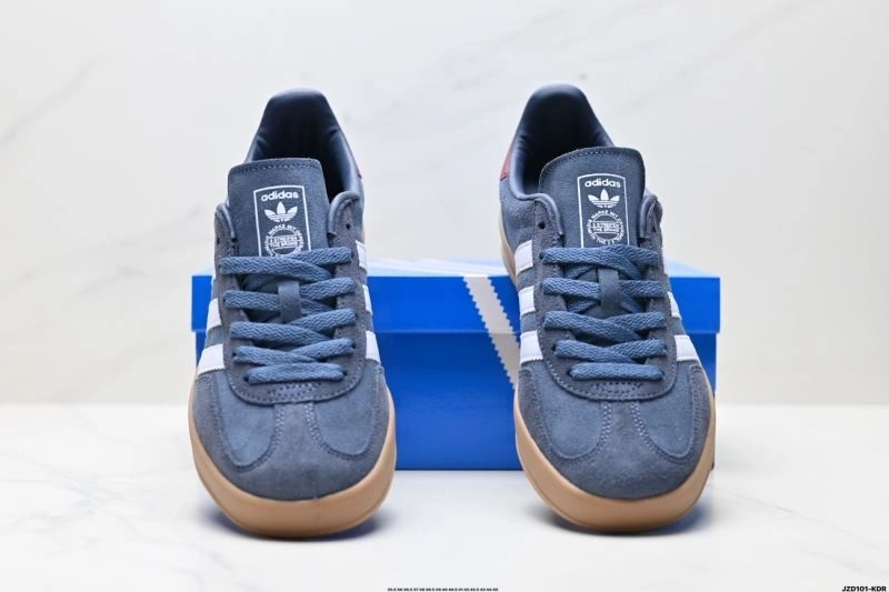 MultiPurpose Adidas Gazelle Shoes 1372