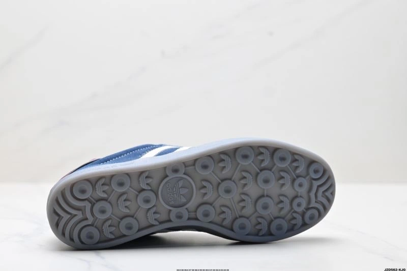 Durable Adidas Gazelle Shoes 657