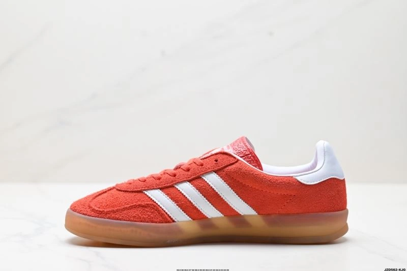 AllSeason Adidas Gazelle Shoes 627