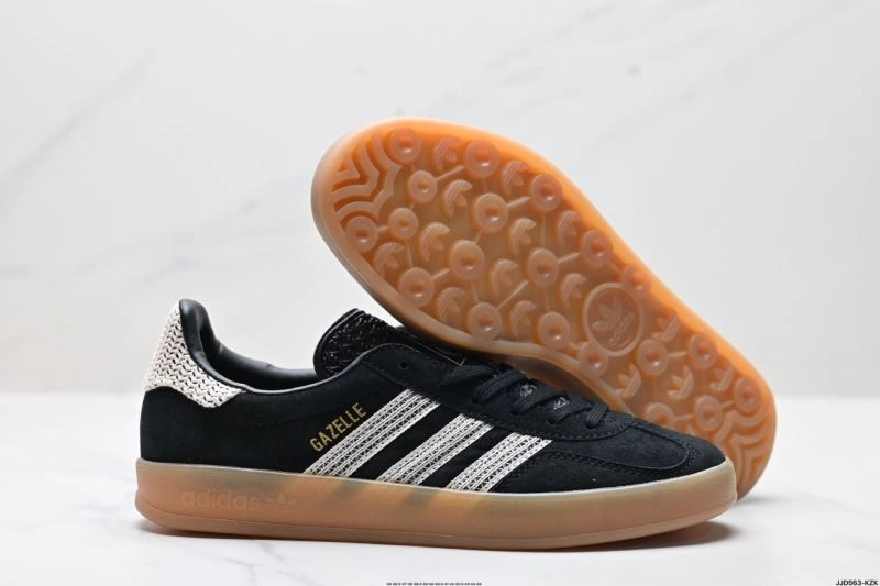 Adidas Gazelle Shoes Modern 621