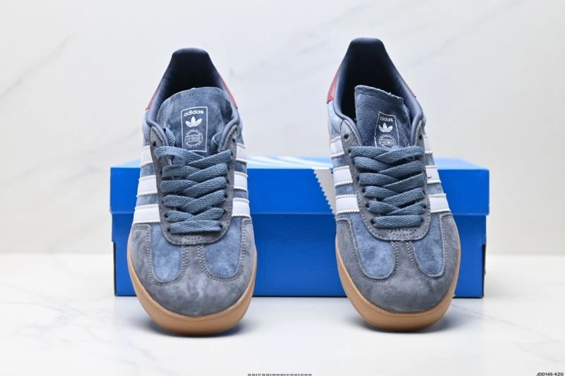 FashionForward Adidas Gazelle Shoes 605