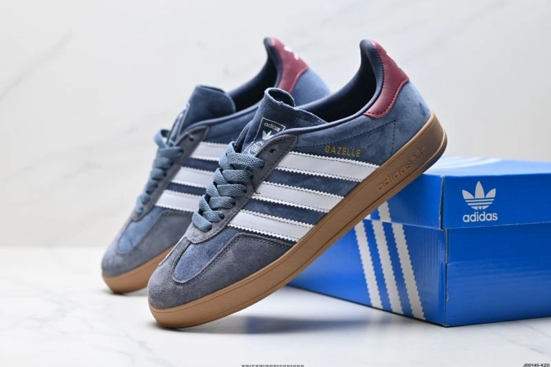 FashionForward Adidas Gazelle Shoes 605
