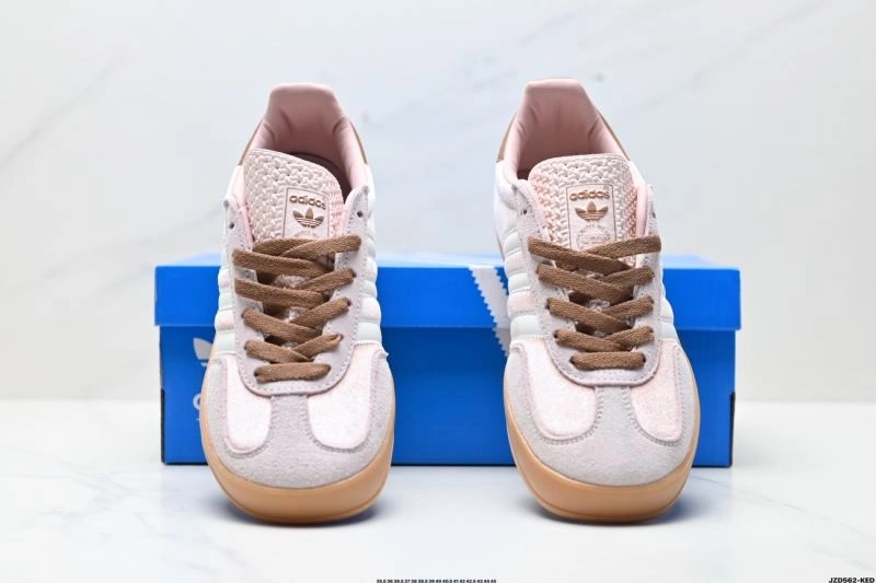 DailyWear Adidas Gazelle Shoes 681