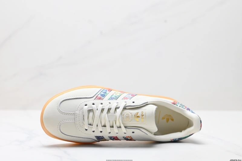 TechFriendly Adidas Gazelle Shoes 670
