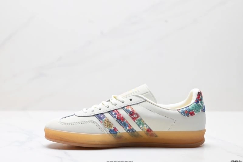 TechFriendly Adidas Gazelle Shoes 670