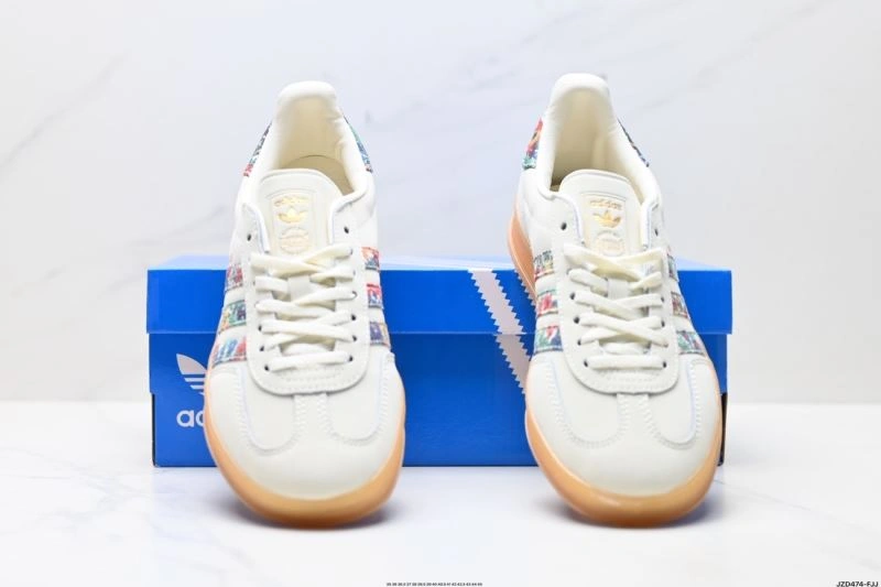 TechFriendly Adidas Gazelle Shoes 670