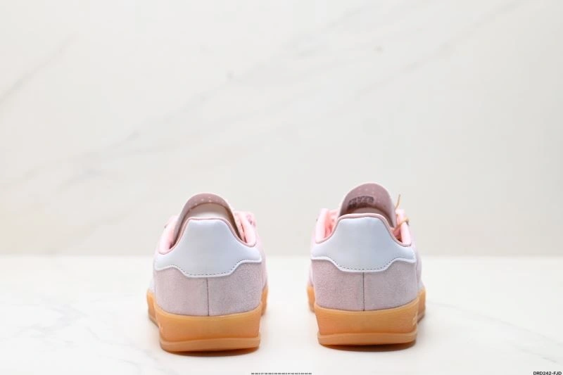 Functional Adidas Gazelle Shoes 609