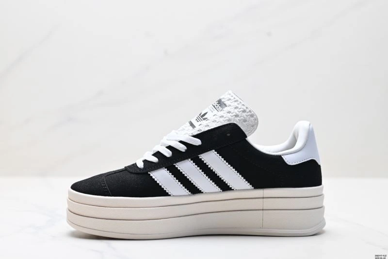 Functional Adidas Gazelle Shoes 597