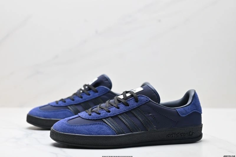 EasyCare Adidas Gazelle Shoes 583