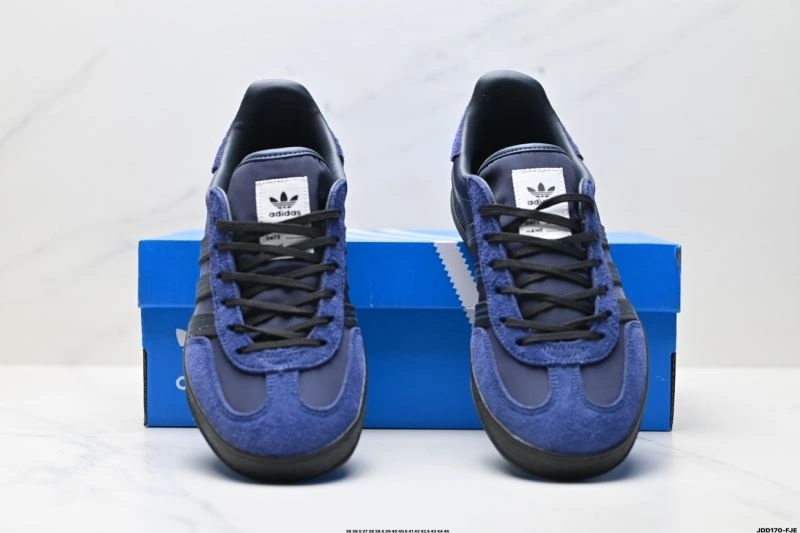 EasyCare Adidas Gazelle Shoes 583