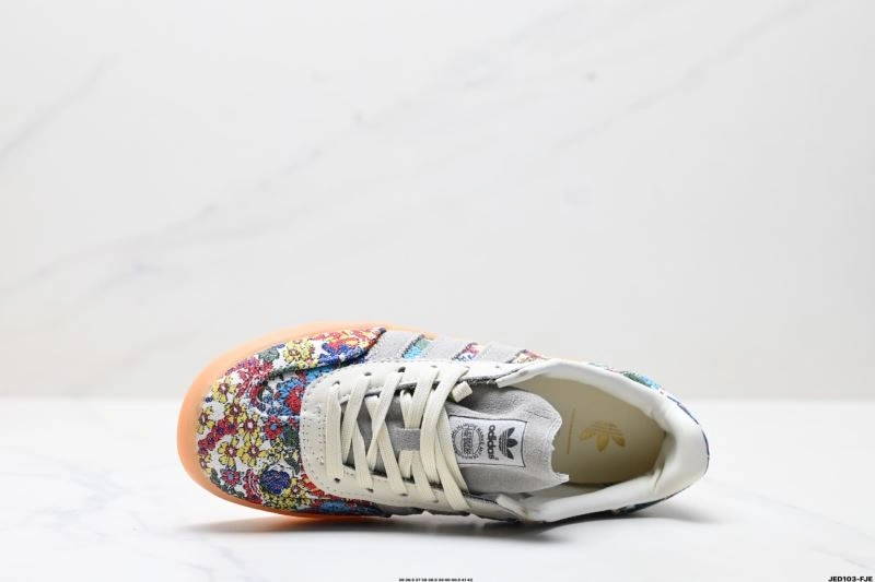 Adidas Gazelle Shoes Resilient 575