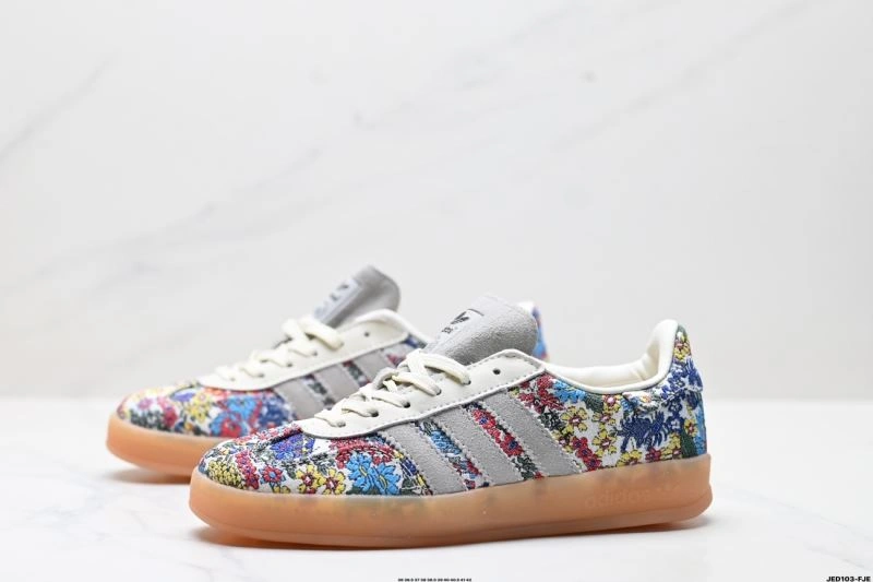 Adidas Gazelle Shoes Resilient 575
