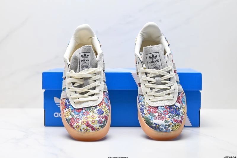 Adidas Gazelle Shoes Resilient 575