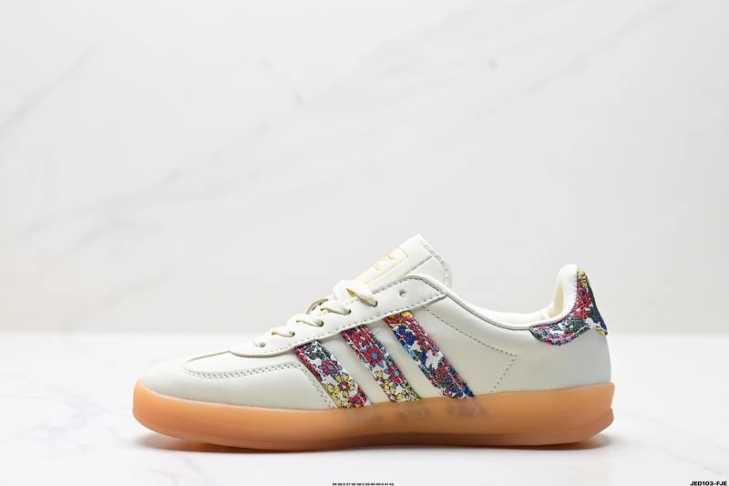 Adidas Gazelle Shoes SmoothTexture 569